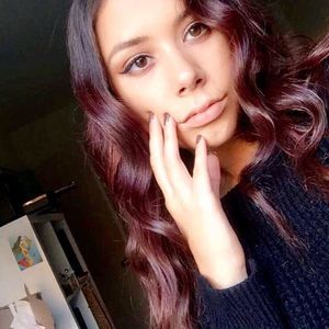 Meet your Posher, Justine